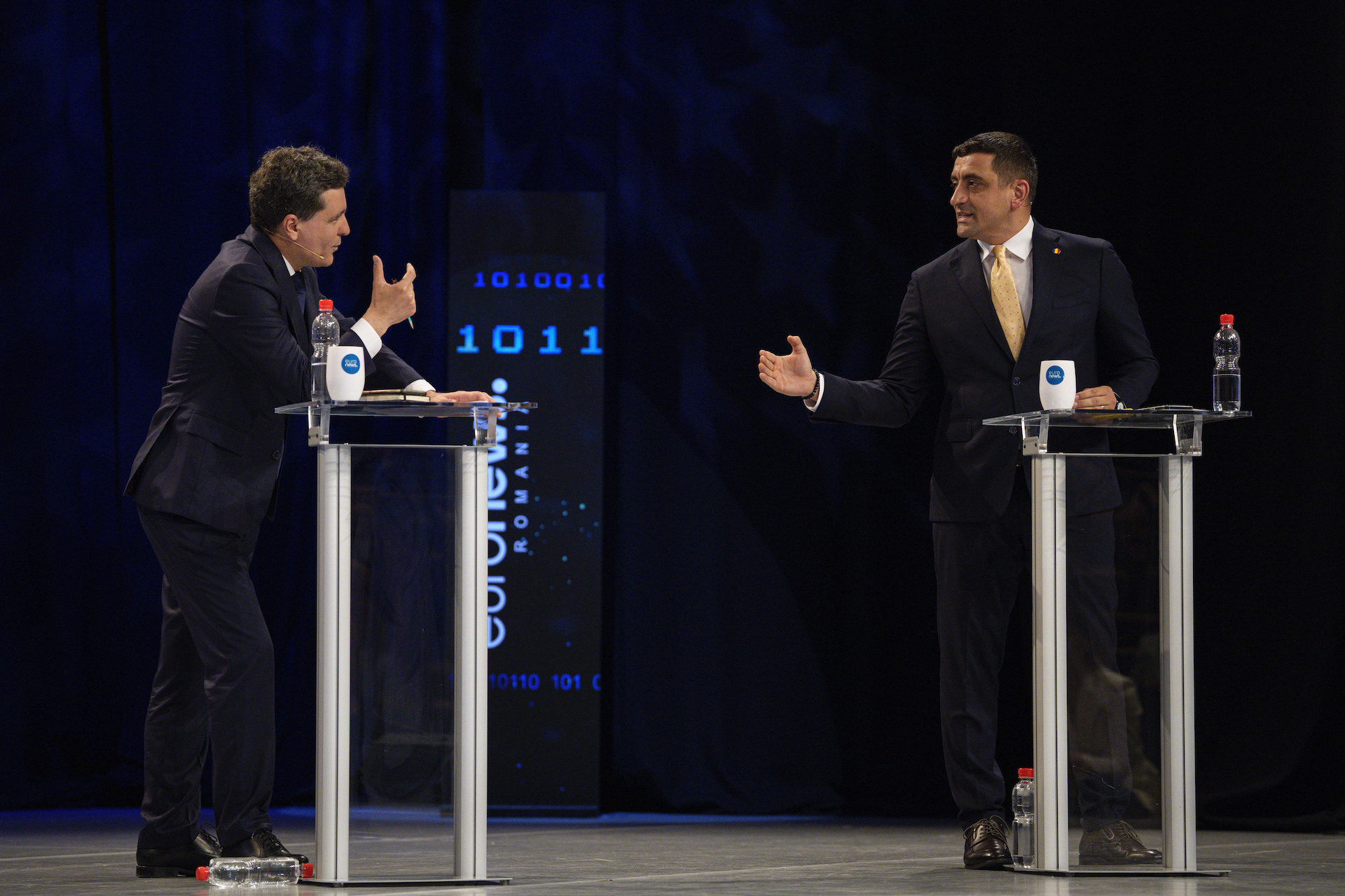 Ρουμανία: Ο περίπατος του α’ γύρου των προεδρικών εκλογών εξελίσσεται σε ντέρμπι-1