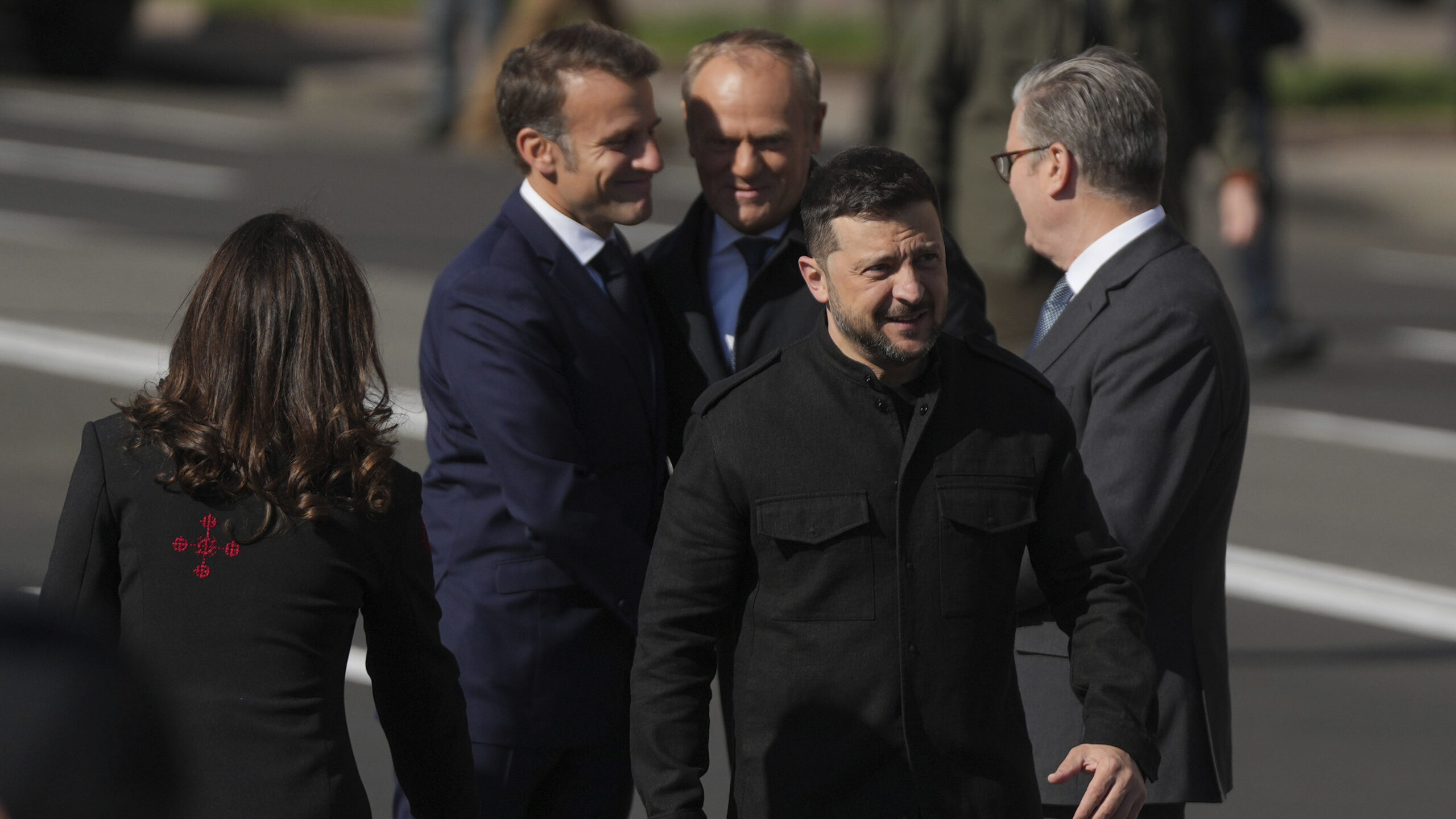 ουκρανικό-διπλωματικό-θρίλερ-στον-δρ-563608114