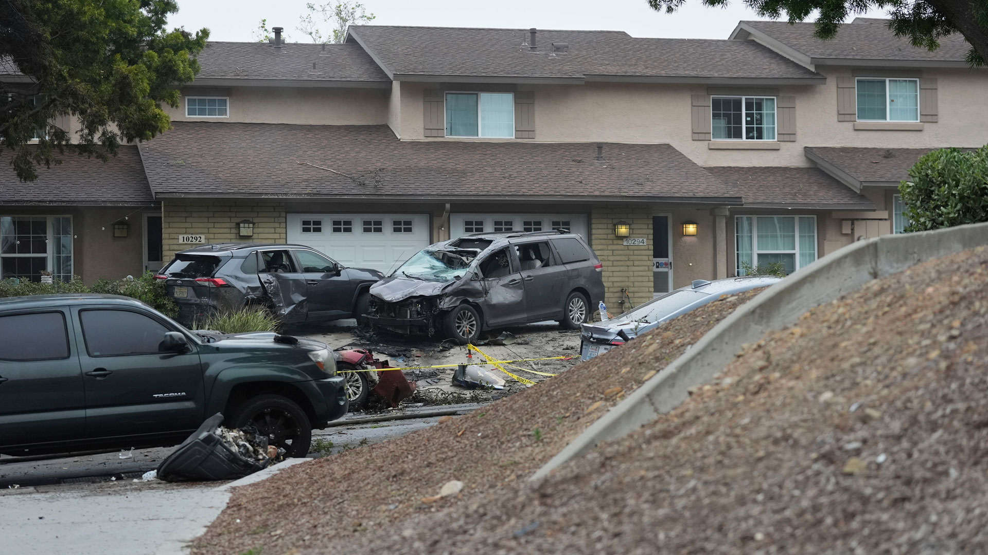 ΗΠΑ: Συντριβή αεροσκάφους σε γειτονιά του Σαν Ντιέγκο – Αναφορές για νεκρούς-10