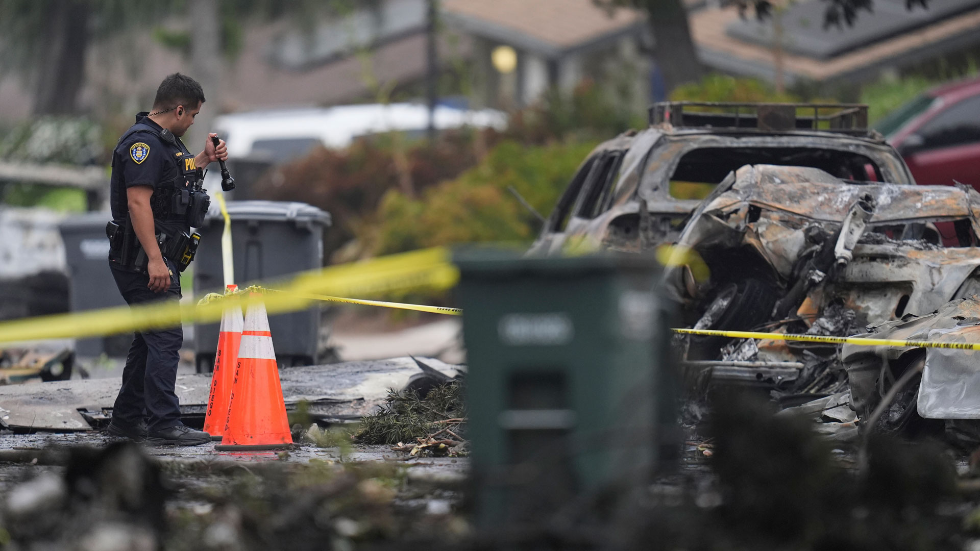 ΗΠΑ: Συντριβή αεροσκάφους σε γειτονιά του Σαν Ντιέγκο – Αναφορές για νεκρούς-5