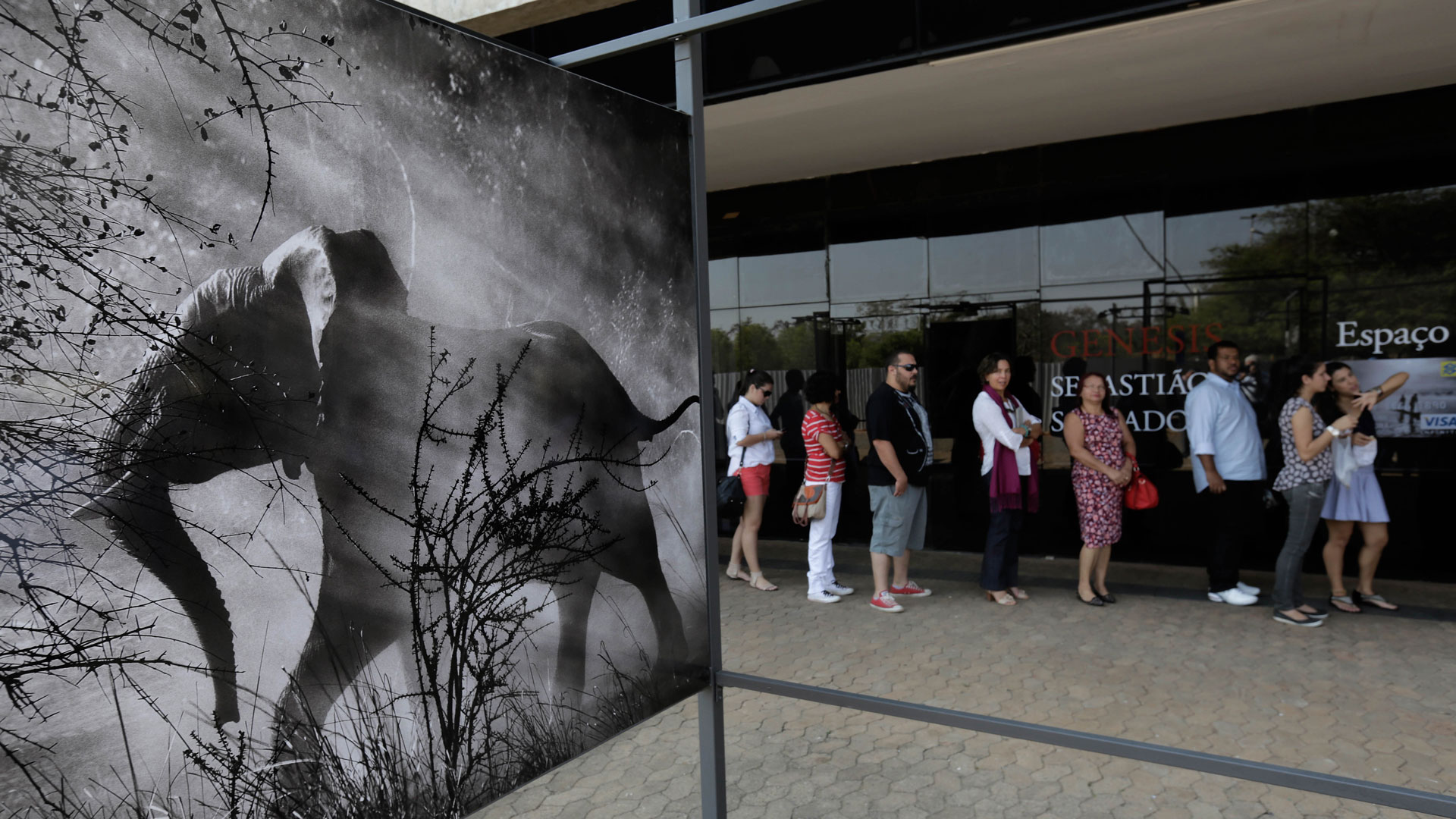 Σεμπαστιάο Σαλγκάδο: Εφυγε ο θρυλικός φωτογράφος του «ασπρόμαυρου»-2