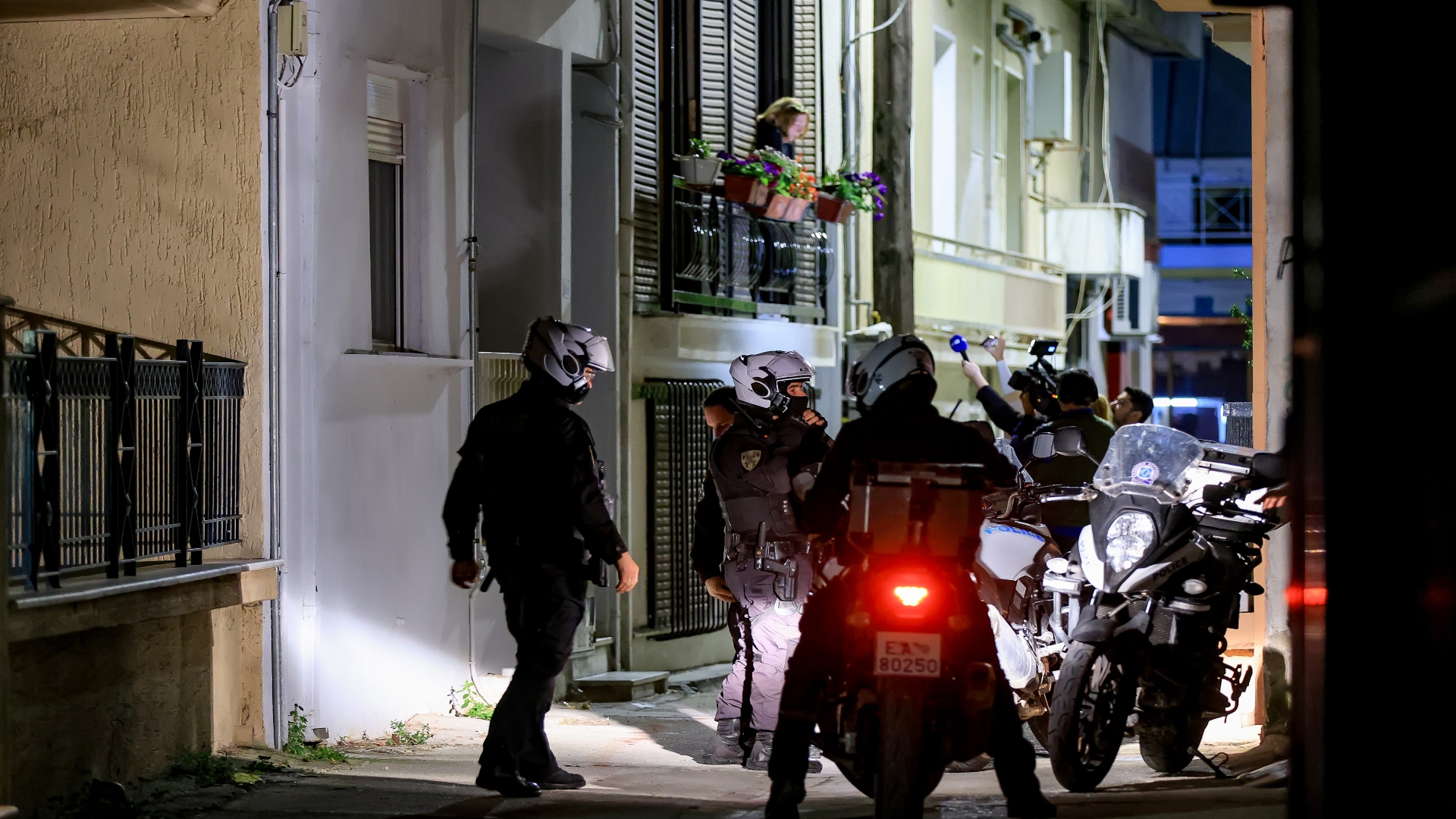 «Aρπαξα ένα μαχαίρι και τη χτύπησα στα πλευρά και στην κοιλιά»-1