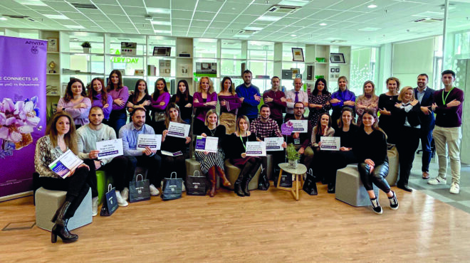 φροντίδα-για-την-οικογένεια-563597176