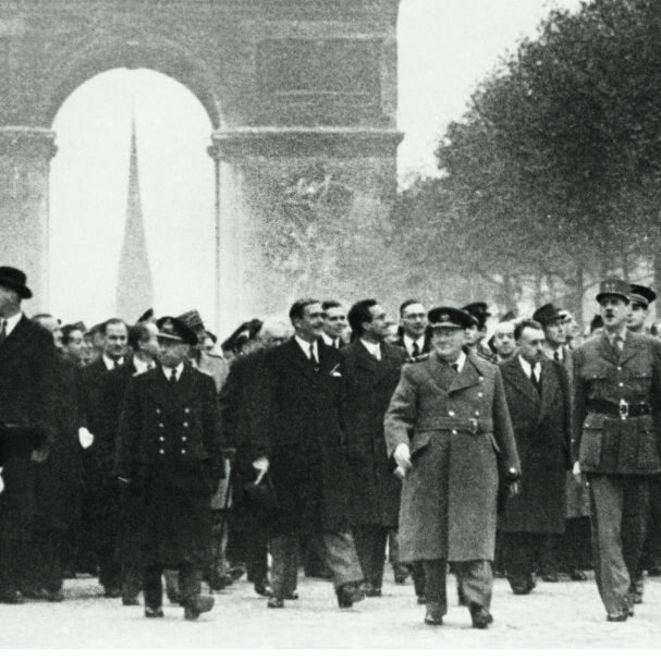 η-ηθική-σκευή-που-εξασθενεί-563606590