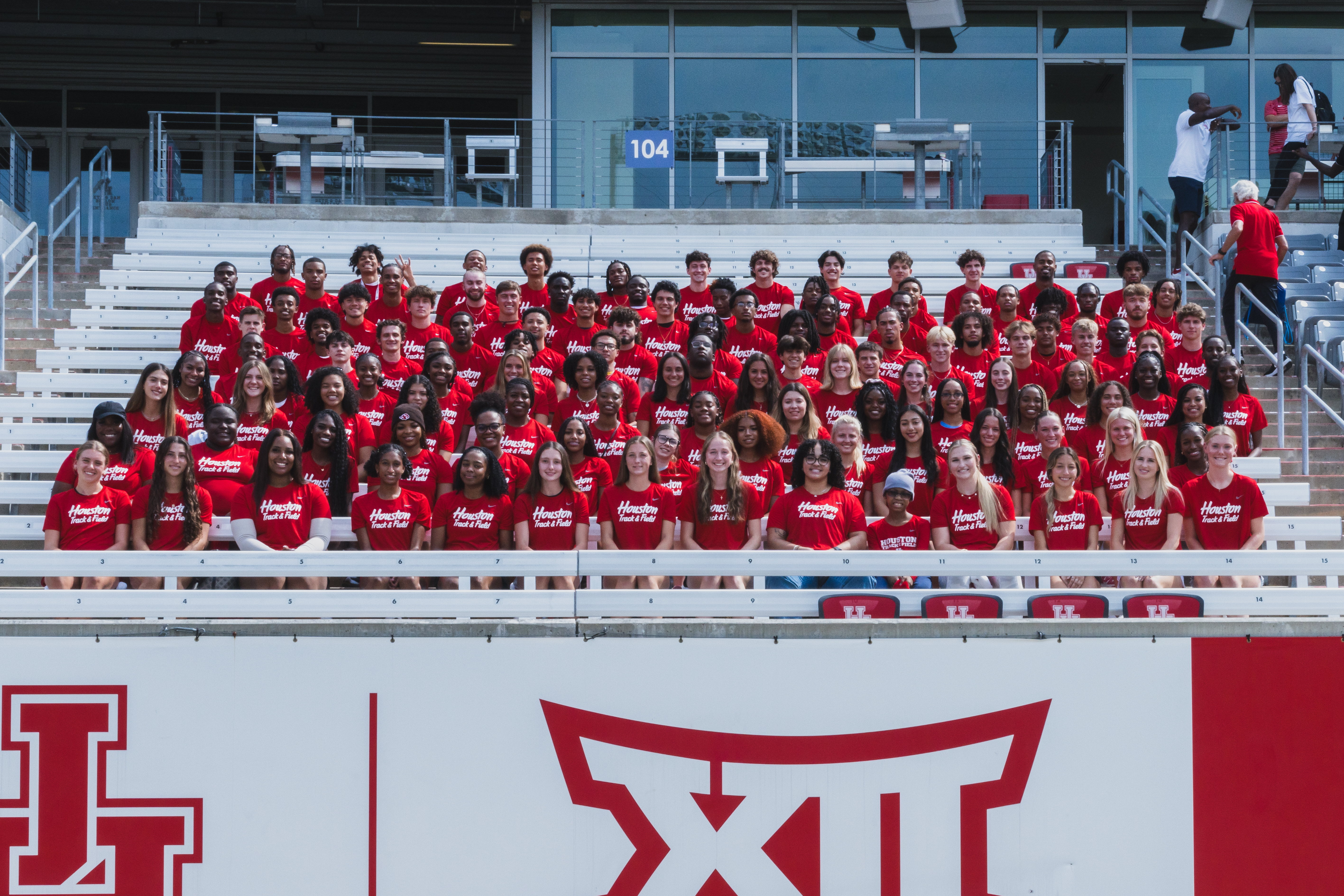 Δύο Ελληνες στην ομάδα του Καρλ Λιούις-5