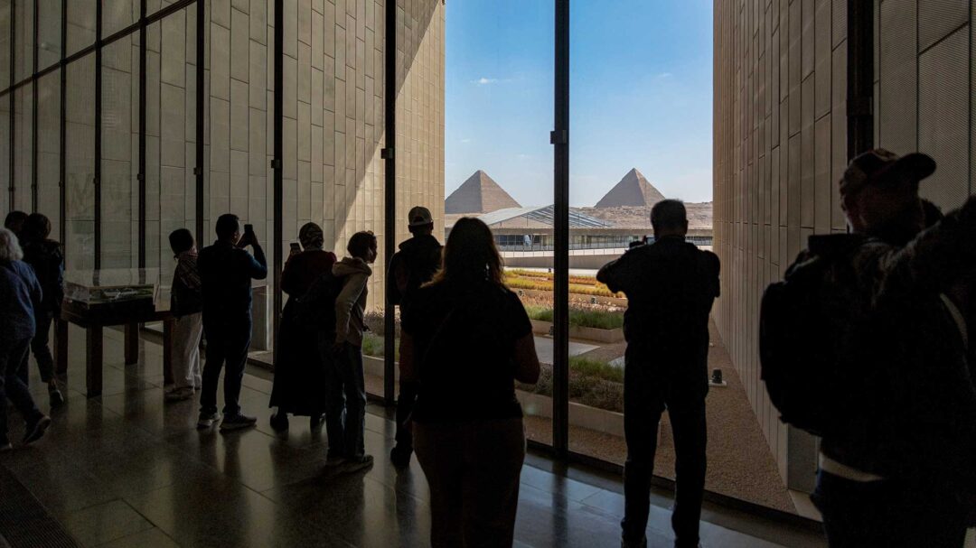 kάιρο-το-μεγάλο-αιγυπτιακό-μουσείο-είν-563634049