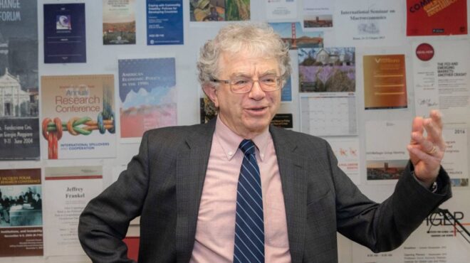 τζέφρεϊ-φράνκελ-στην-κ-ο-τραμπ-θα-προ-563601334