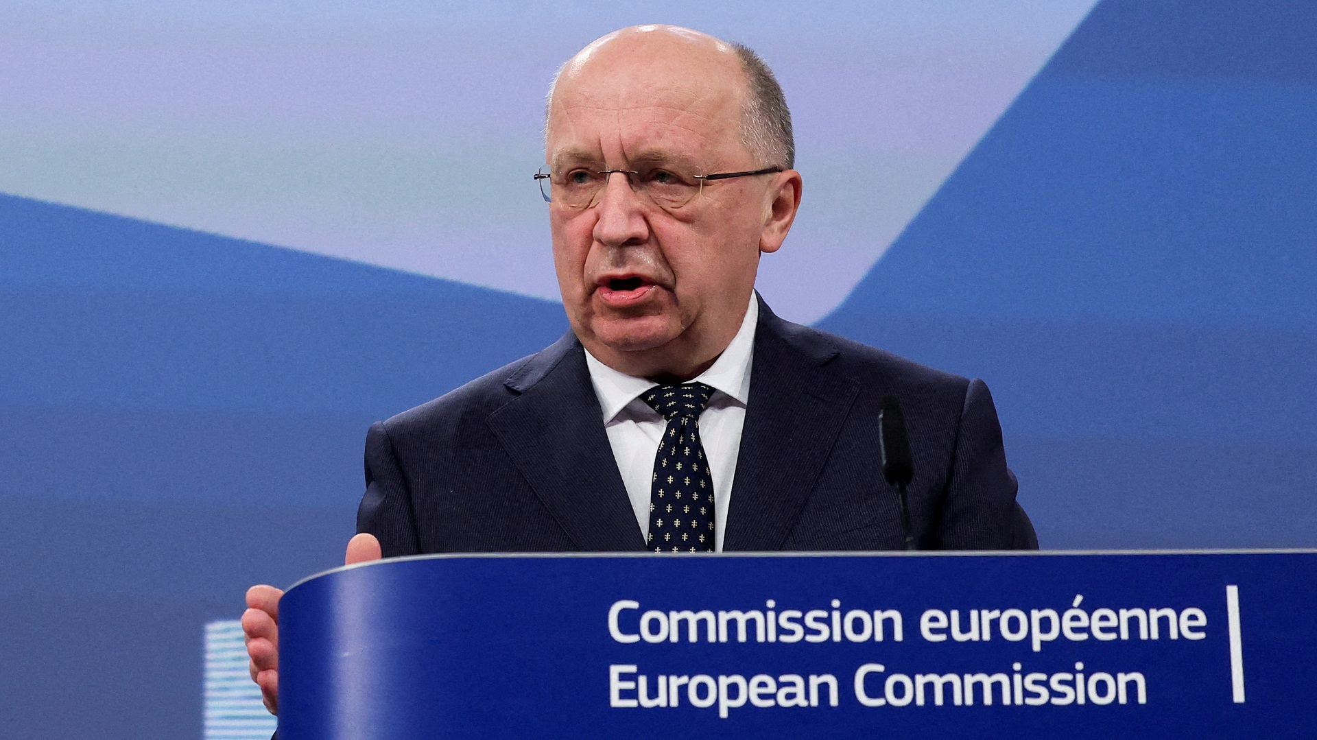 Επίτροπος Αμυνας: Η Ε.Ε. μπορεί να αυξήσει σημαντικά τη στρατιωτική βοήθεια προς το Κίεβο, αν ο Τραμπ δεν πείσει τον Πούτιν-1