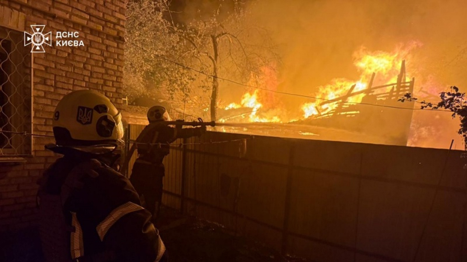 Ουκρανία: Νέα νυχτερινή επιδρομή των Ρώσων στο Κίεβο – Τουλάχιστον επτά τραυματίες-1