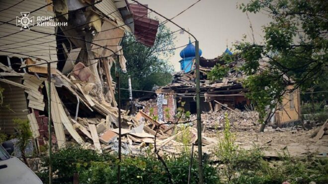 ο-τραμπ-ωθεί-την-ε-ε-πιο-κοντά-στην-κίνα-563619103