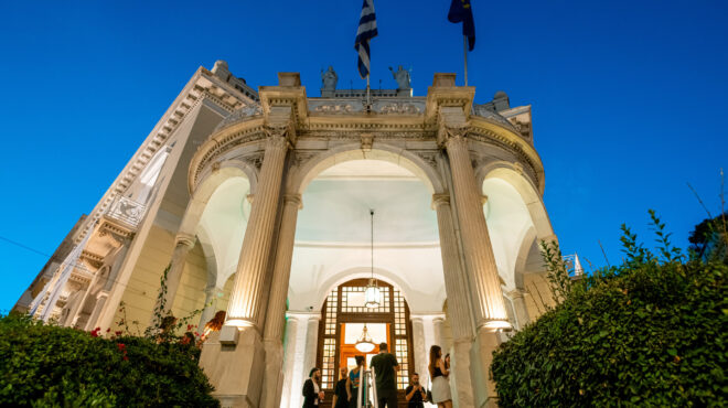 το-μουσείο-κυκλαδικής-τέχνης-συμμετέ-563597356