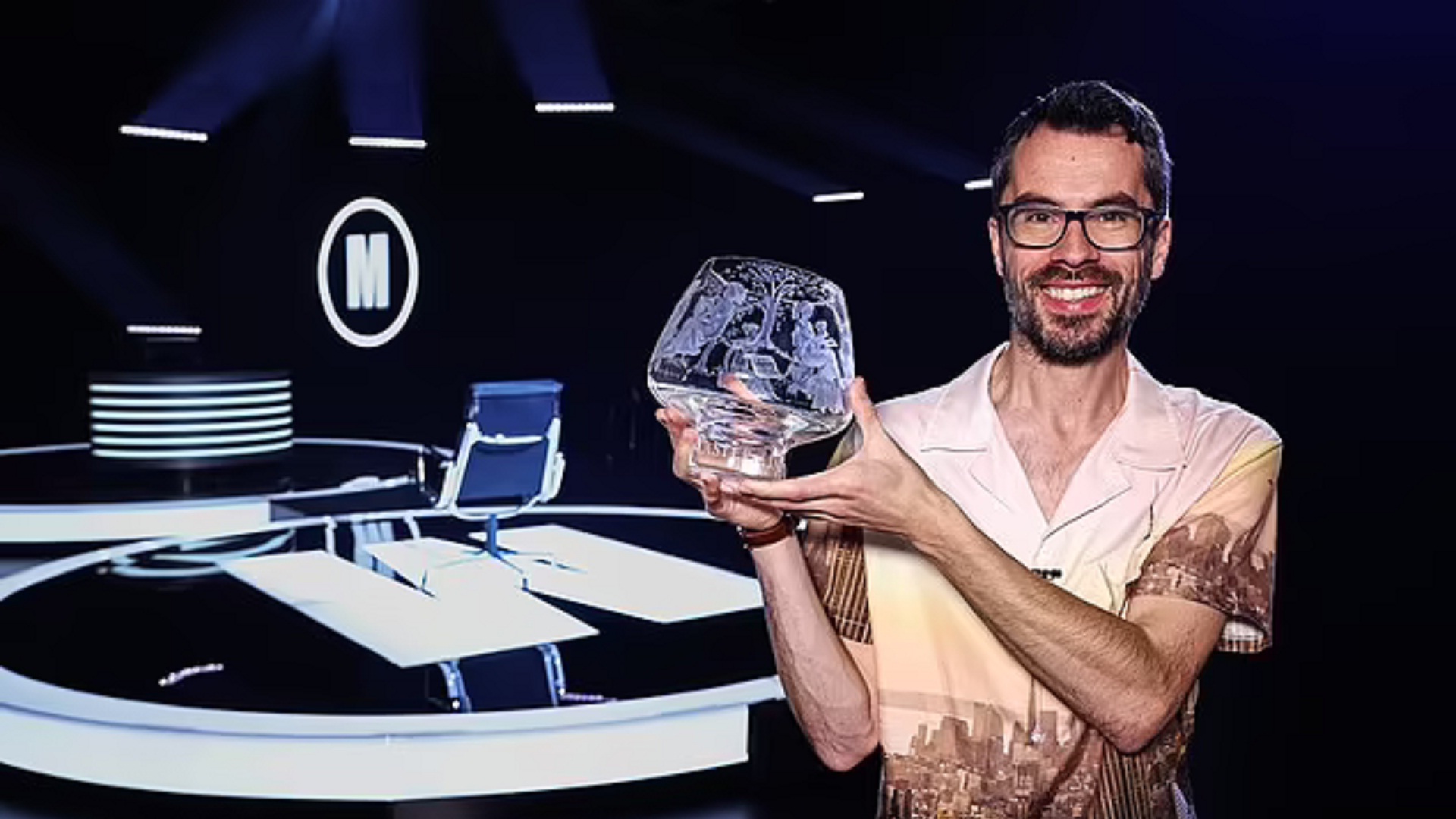 Βρετανία: Εχασε στον τελικό του κορυφαίου τηλεπαιχνιδιού, αλλά τα έφτιαξε με τον νικητή-1