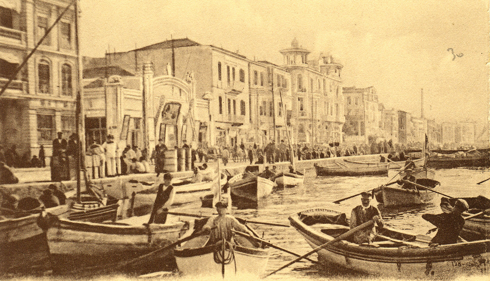 «Ο κοσμάκης συρρέει εις το Ζάππειον» – Πώς γεννήθηκε το θερινό σινεμά-4