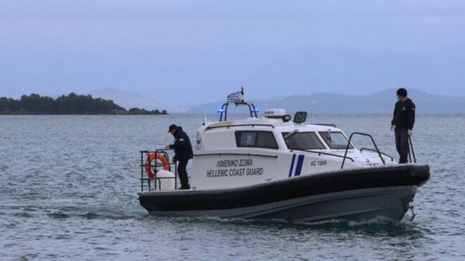 διάσωση-38-μεταναστών-στην-παραλία-τρα-563607133