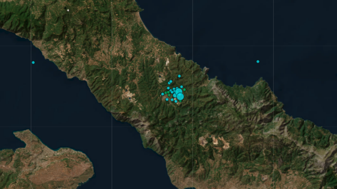 σεισμοί-στην-εύβοια-ρωγμές-σε-σπίτια-κ-563619451