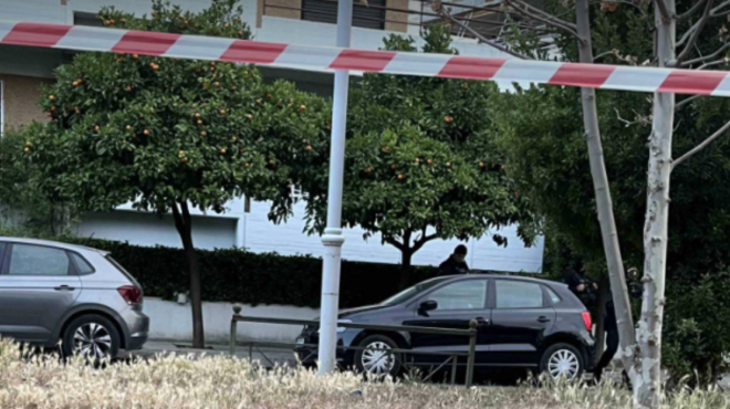 χαλάνδρι-αυτοκίνητο-έπεσε-σε-στάση-κα-563631631