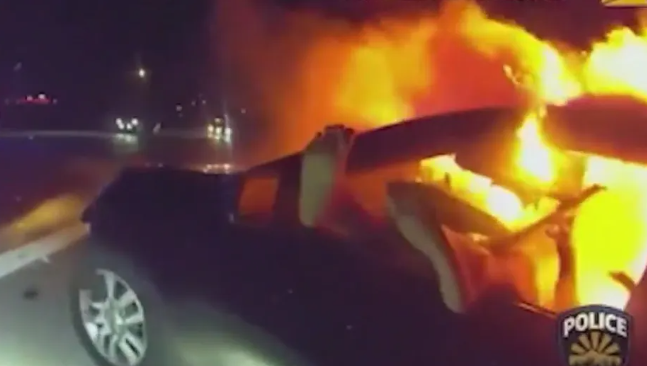 αριζόνα-δραματική-διάσωση-από-φλεγόμ-563640103