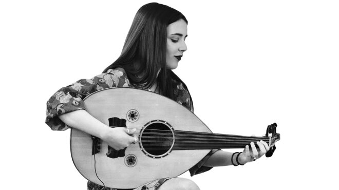 τα-κορίτσια-που-φρεσκάρουν-την-παρά-563638726