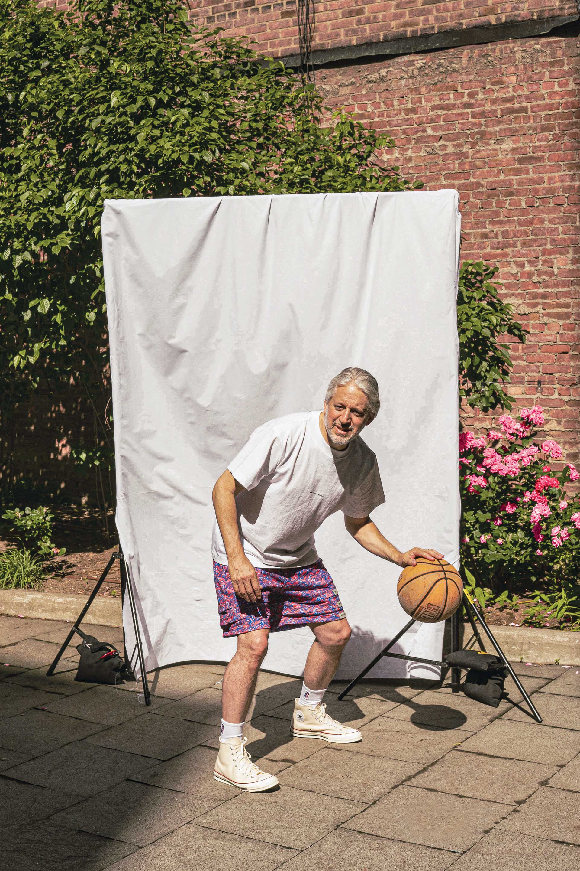 Μπορεί το μπάσκετ να σώσει τον κόσμο;-1