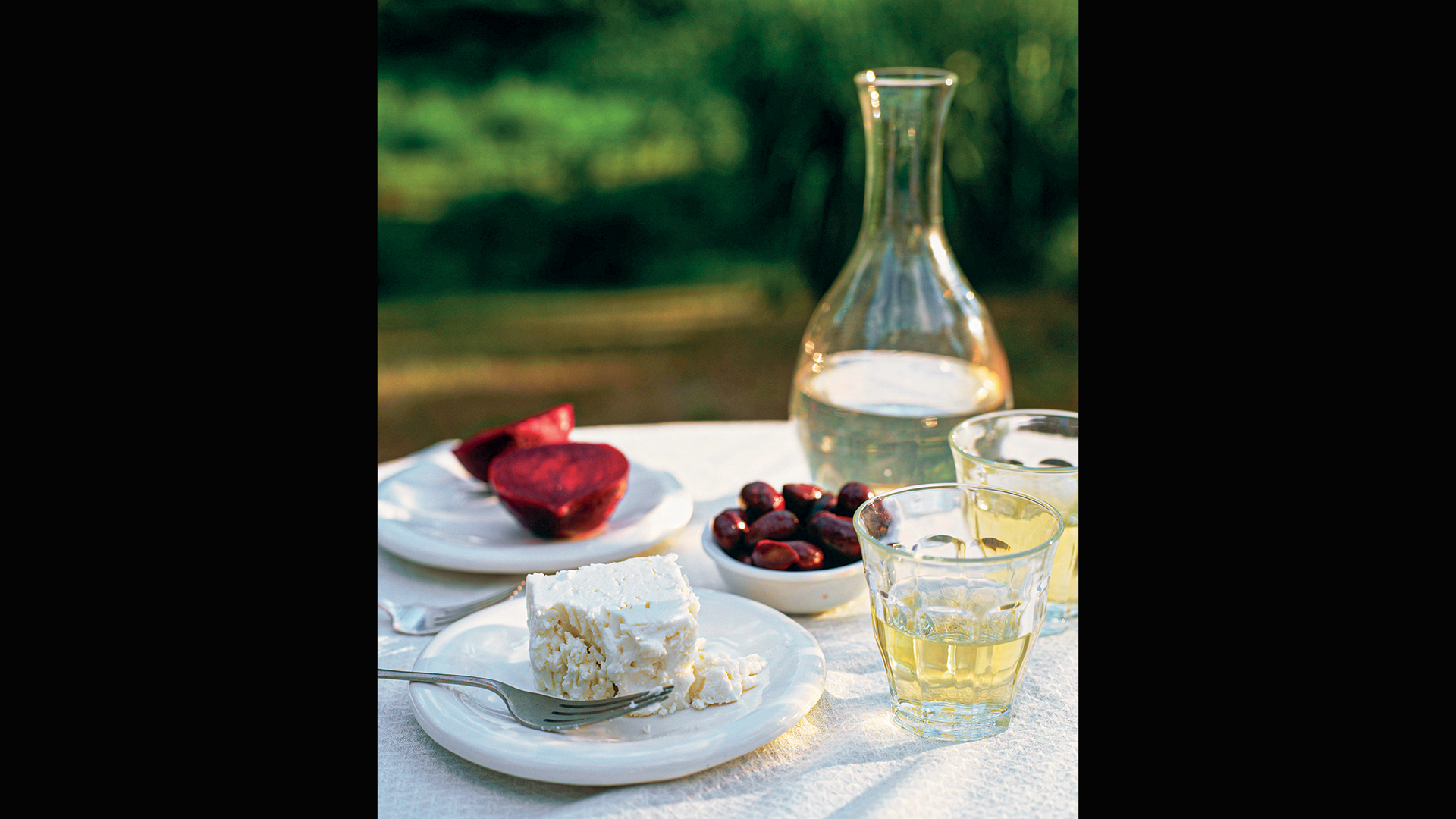 τι-πίνουμε-με-τη-φέτα-563591311