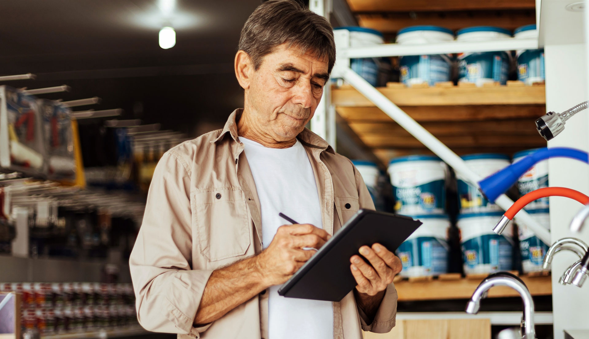 αναδρομικές-αυξήσεις-σε-εργαζόμενου-563609023