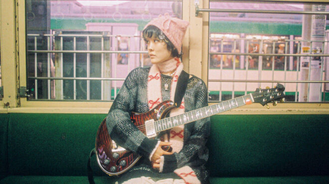 ακούγοντας-το-πιο-τρελό-τραγούδι-των-η-563601859