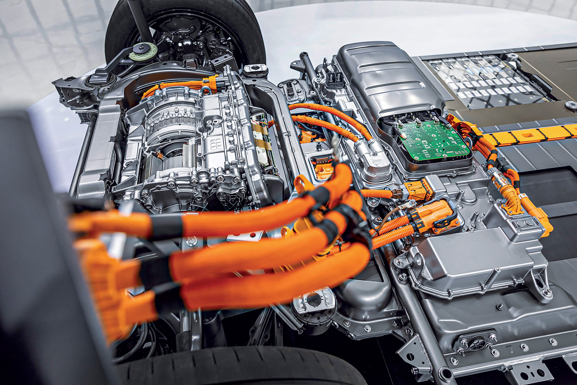 Αλήθειες και μύθοι για την ηλεκτροκίνηση-1