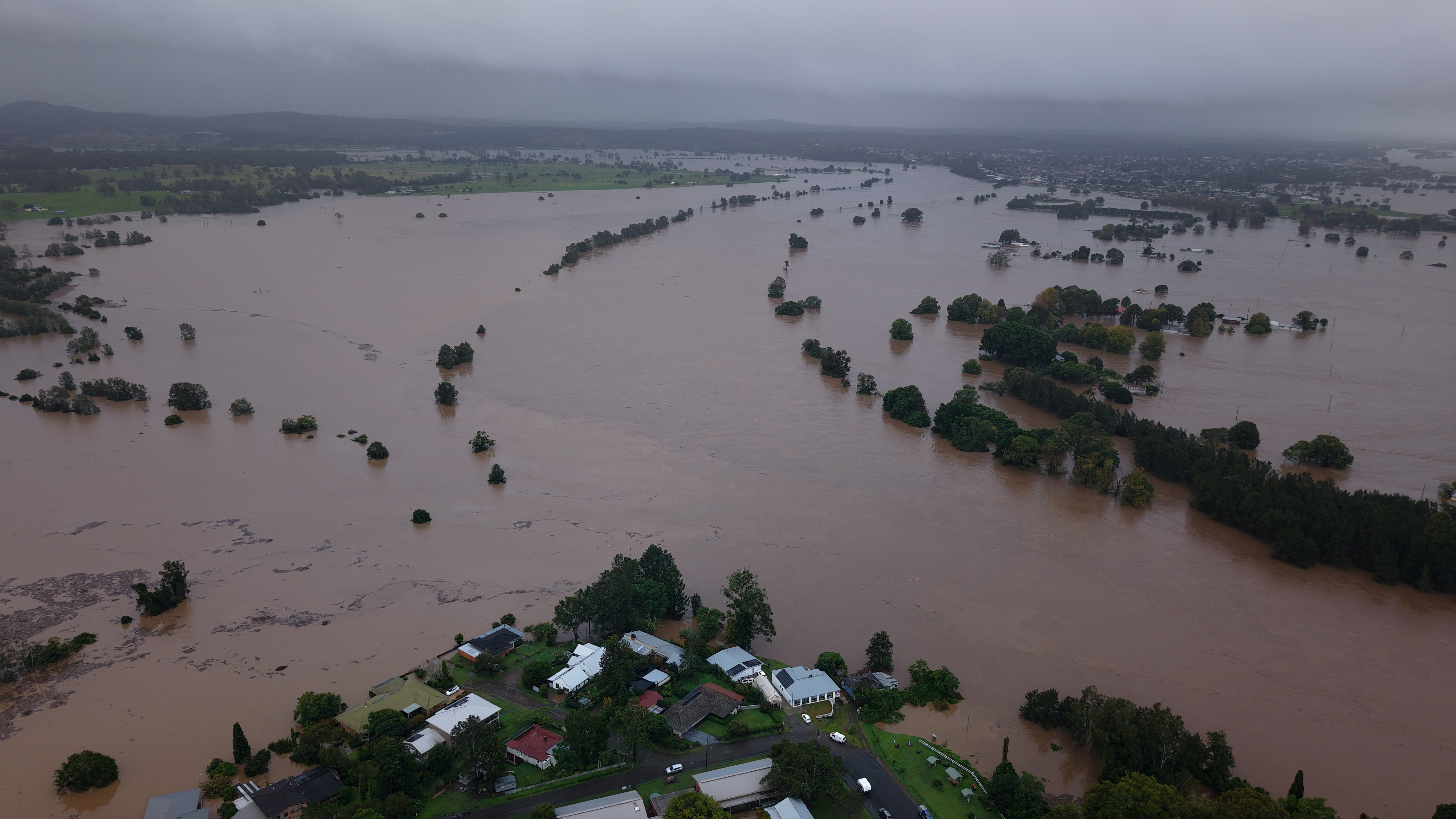 Αυστραλία: Δύο νεκροί και περίπου 50.000 εγκλωβισμένοι από τις πλημμύρες-2
