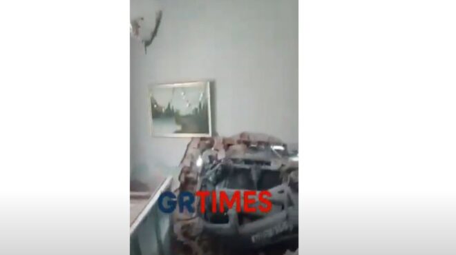 θεσσαλονίκη-οδηγός-ι-χ-έχασε-τον-έλεγχ-563638750