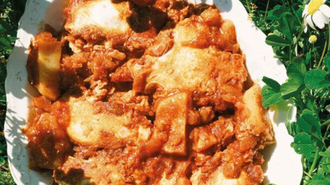 αυγά-με-σάρτσα-από-την-κέρκυρα-563608933