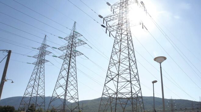 βραχυκύκλωμα-στα-ηλεκτρικά-δίκτυα-563618755