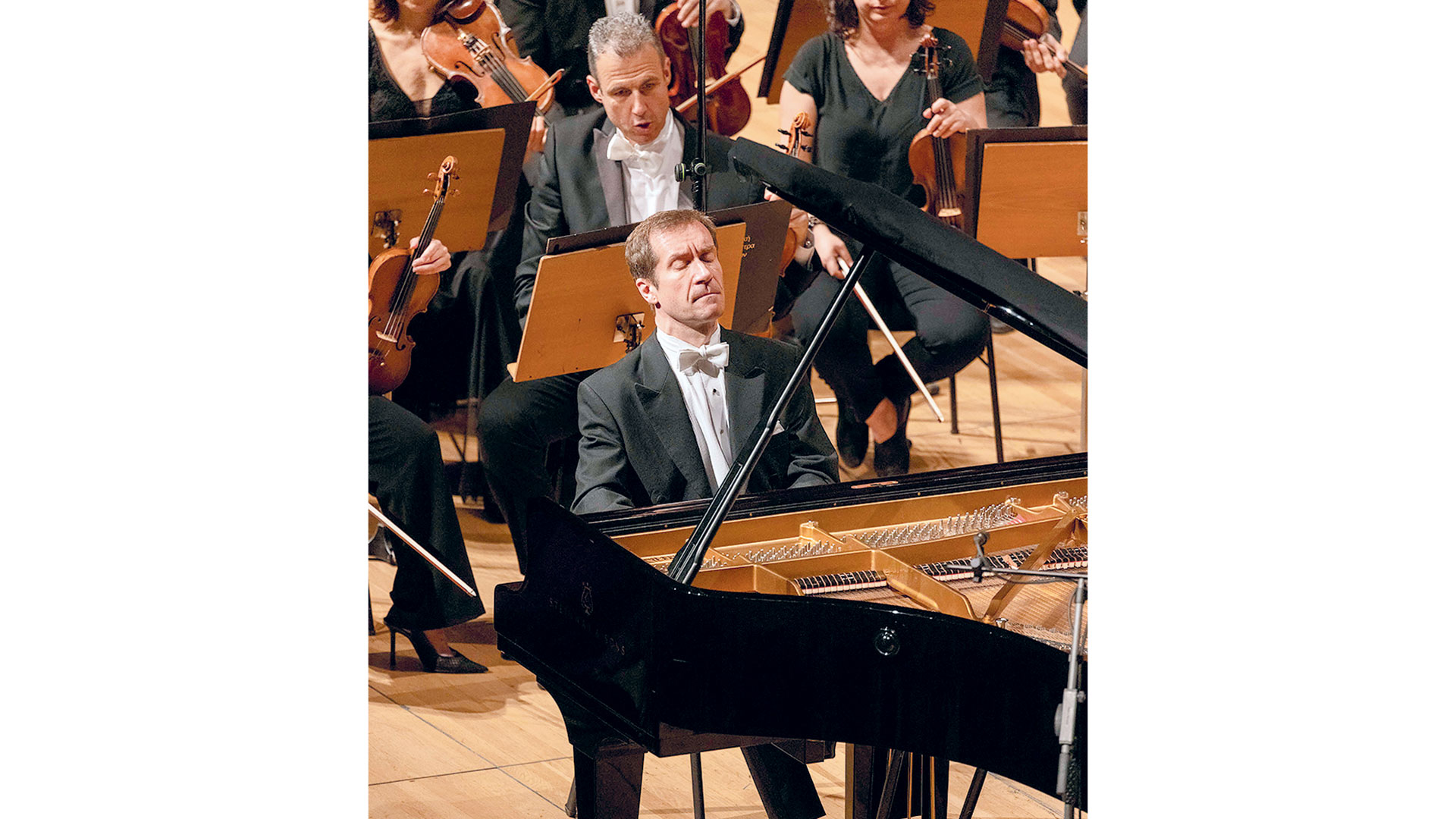 δυνατή-ιεροτελεστία-από-τον-καρυτι-563606533