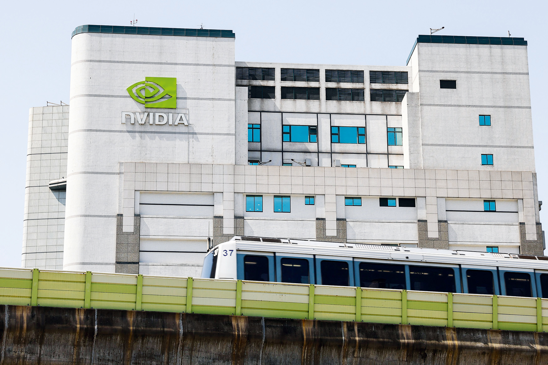 Στη Novartis για 1,7 δισ. δολ. startup Eλλήνων ερευνητών-1