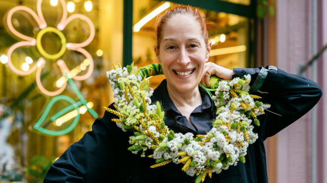 πιάσαμε-τον-μάη-με-την-κόρα-καρβούνη-563591527