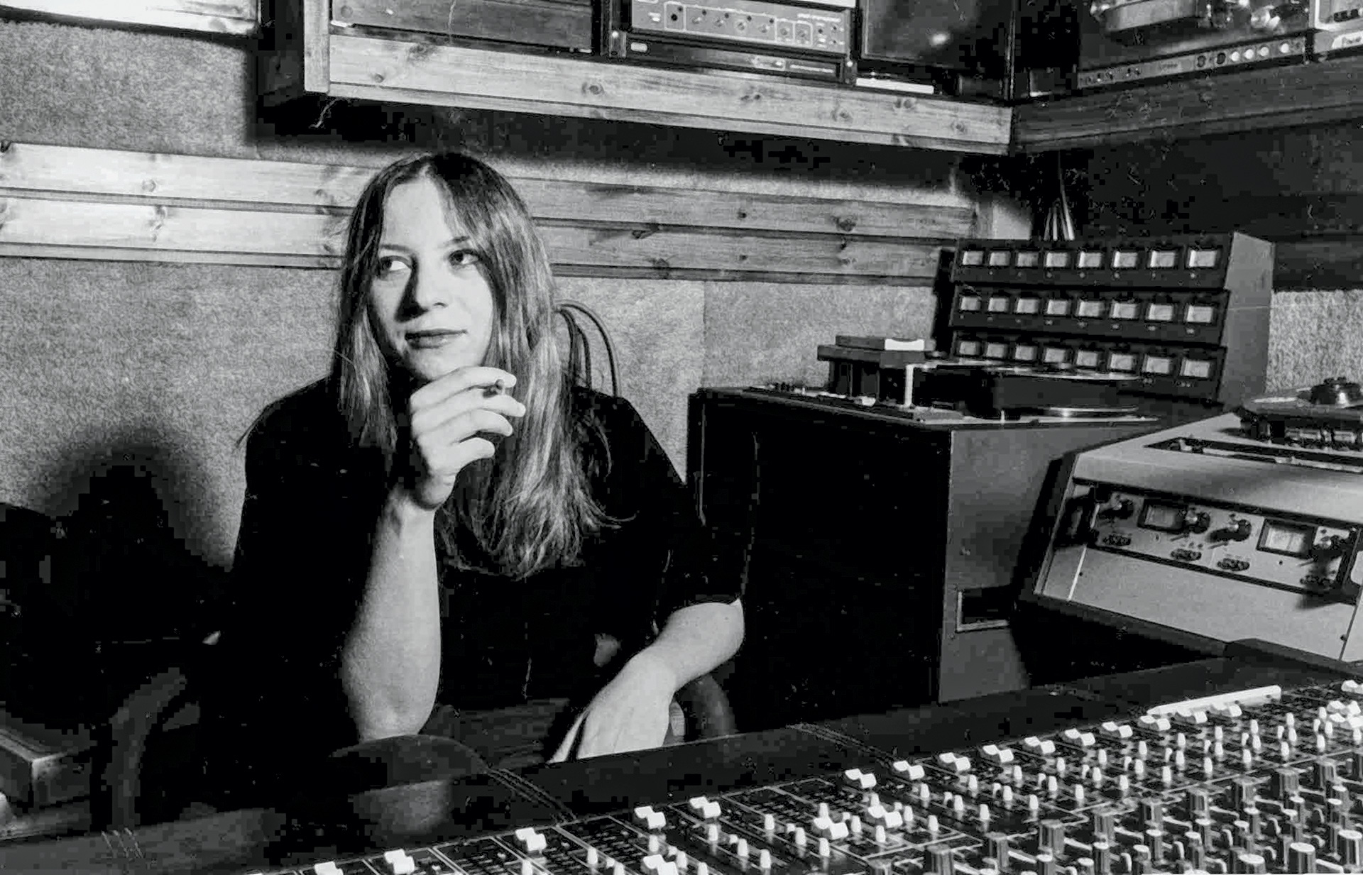 «Κύριο Χατζιδάκι τον έλεγα πάντα, κι ας με αγάπησε»-1