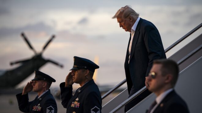 σκληρή-κριτική-πενς-σε-τραμπ-για-δασμο-563596312