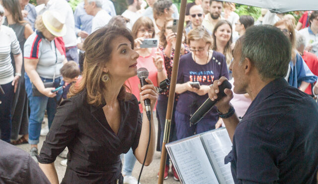 γράμμα-από-το-παρίσι-γιορτάζοντας-την-563596144