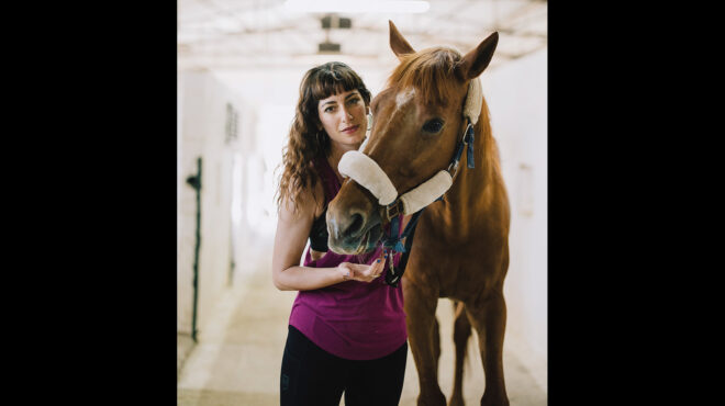 τι-γυρεύει-μια-εικαστικός-σ-ένα-κατα-563638993