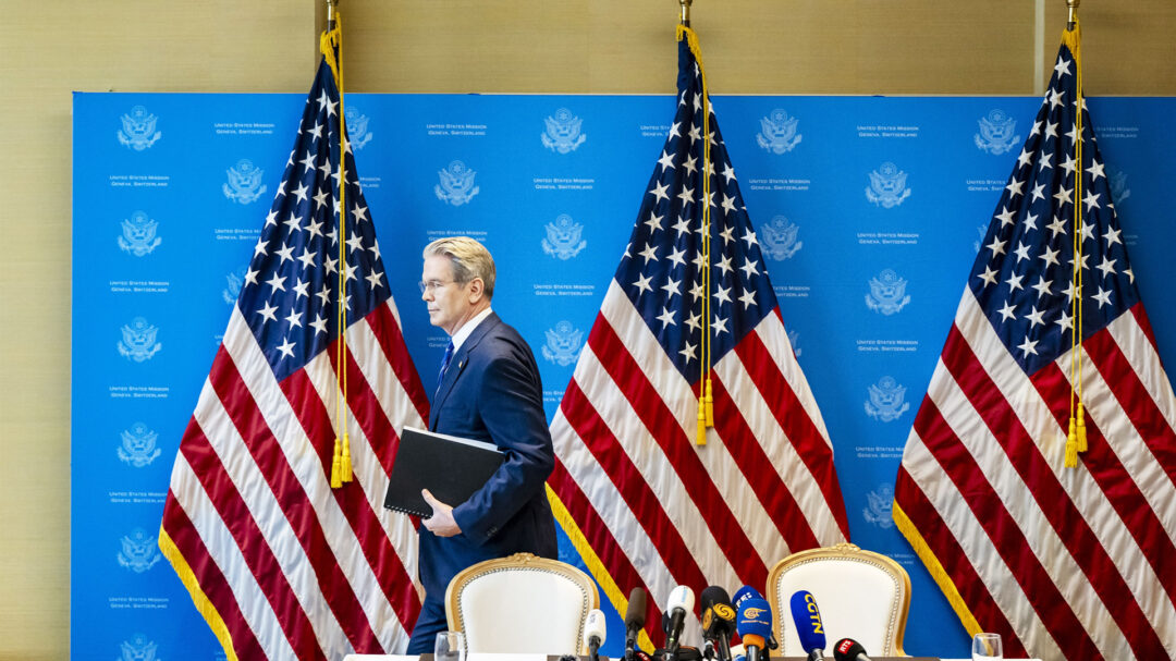 το-παρασκήνιο-της-εμπορικής-εκεχειρί-563611162