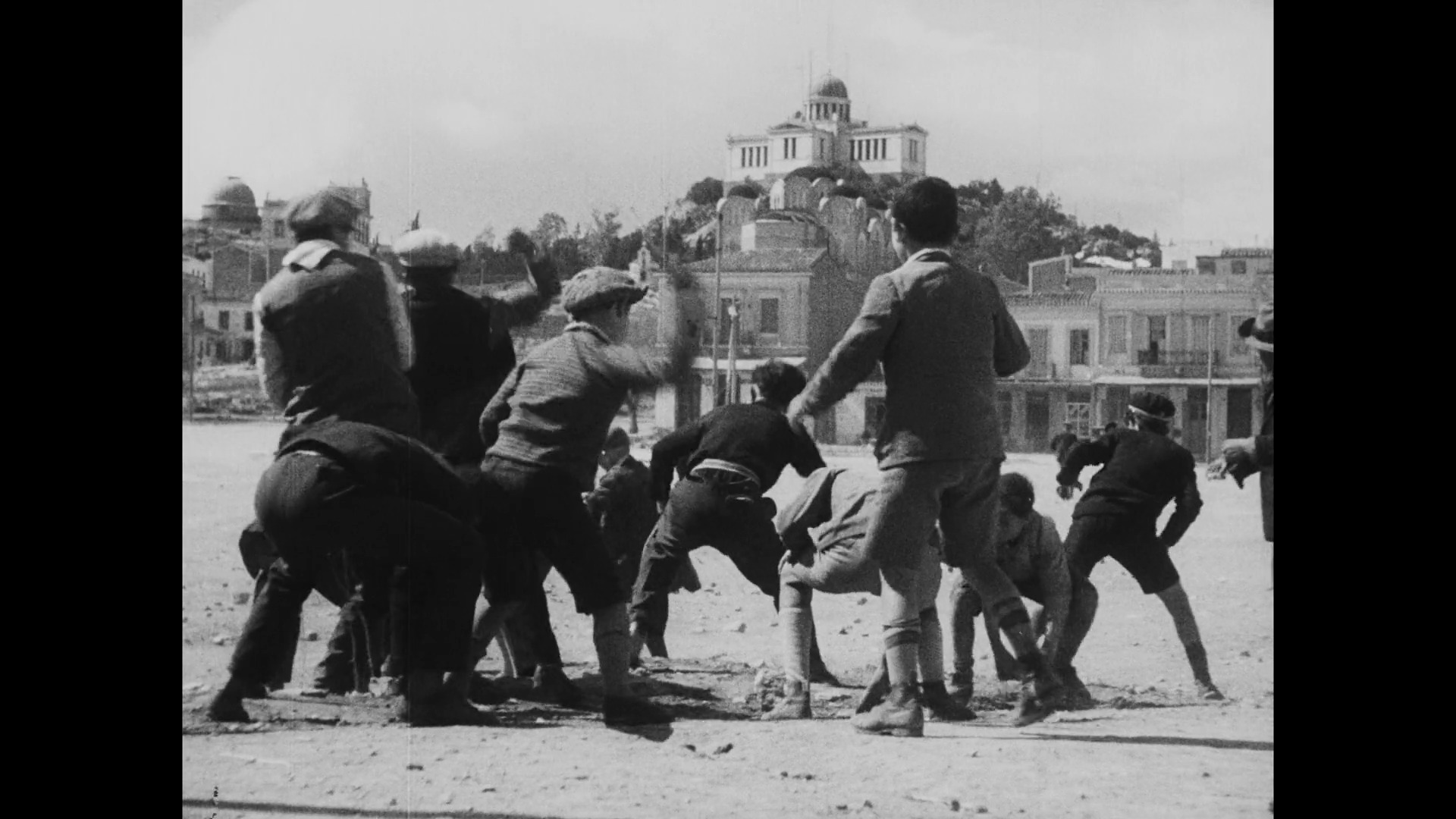 «Ταινία άδουσα και ηχητική»: Η ιστορία των «Απάχηδων των Αθηνών»-7