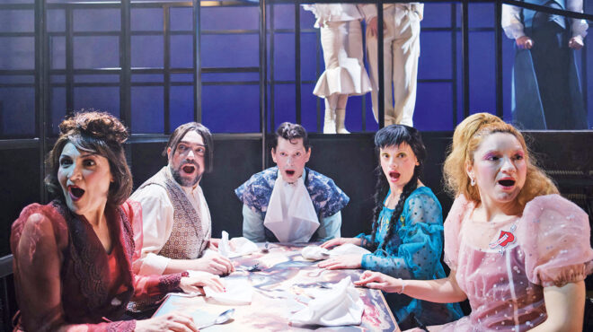 ενα-συνοικέσιο-στον-αέρα-563631658