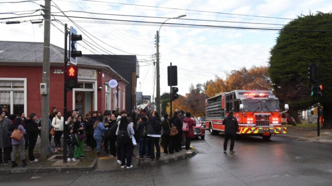 εικόνες-από-τη-χιλή-μετά-τα-74-ρίχτερ-563591497