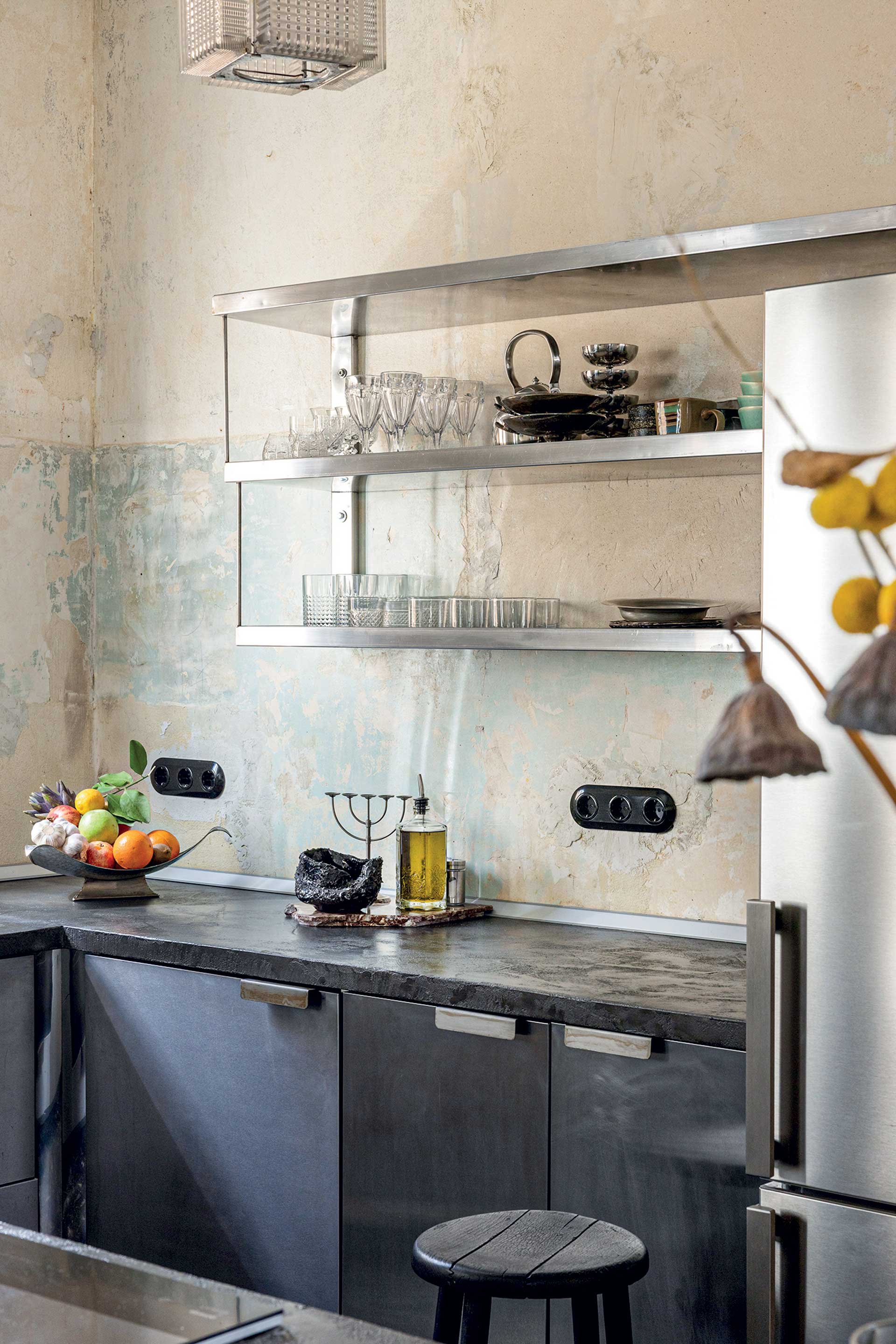 Αυτό είναι ίσως το πιο όμορφα «παράξενο» σπίτι της Κυψέλης-3