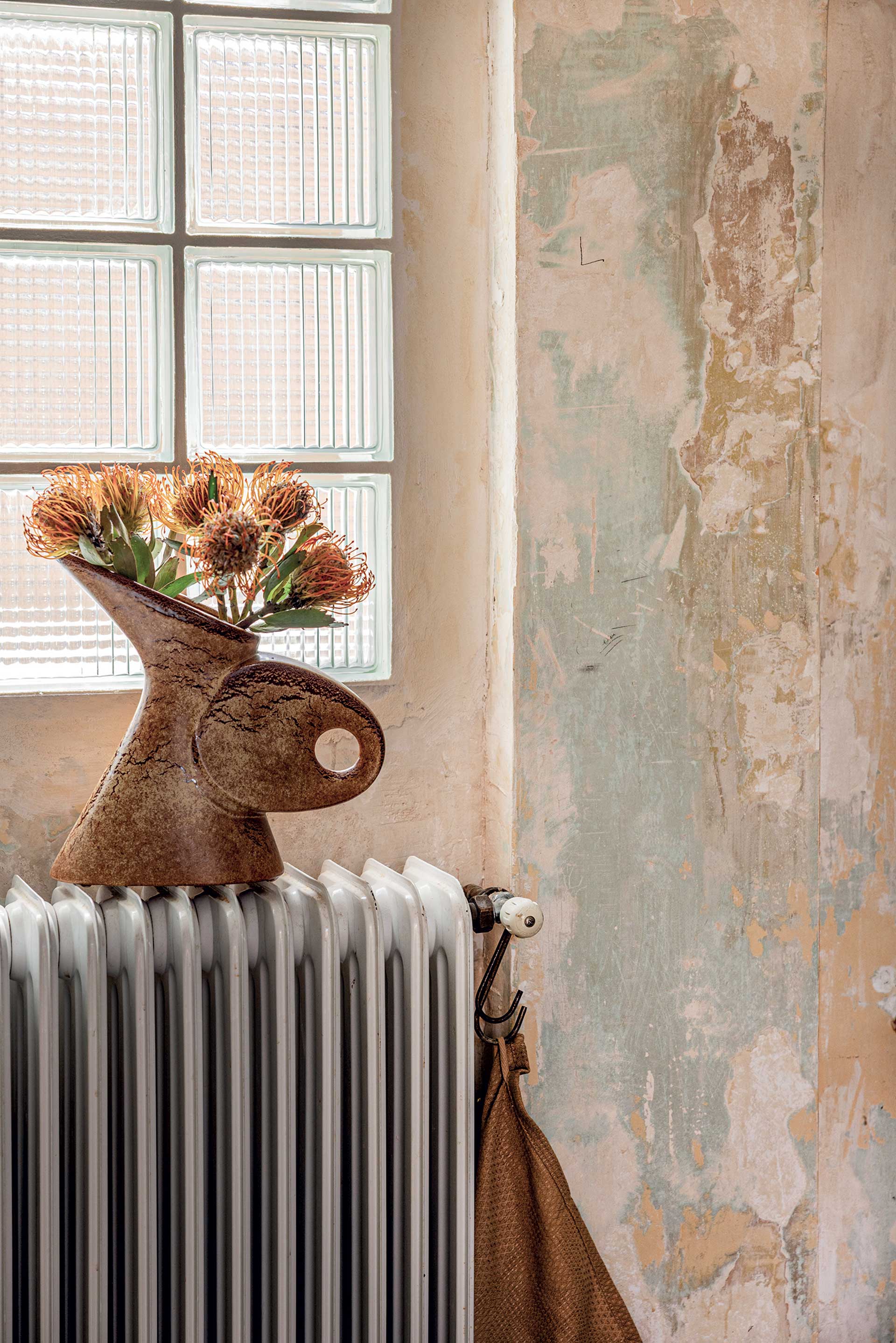 Αυτό είναι ίσως το πιο όμορφα «παράξενο» σπίτι της Κυψέλης-4