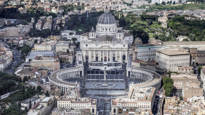 οι-προκλήσεις-για-τον-νέο-πάπα-στα-οικο-563590600