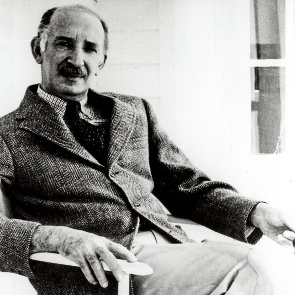 η-ζυγαριά-γέρνει-υπέρ-της-ζωής-563629177