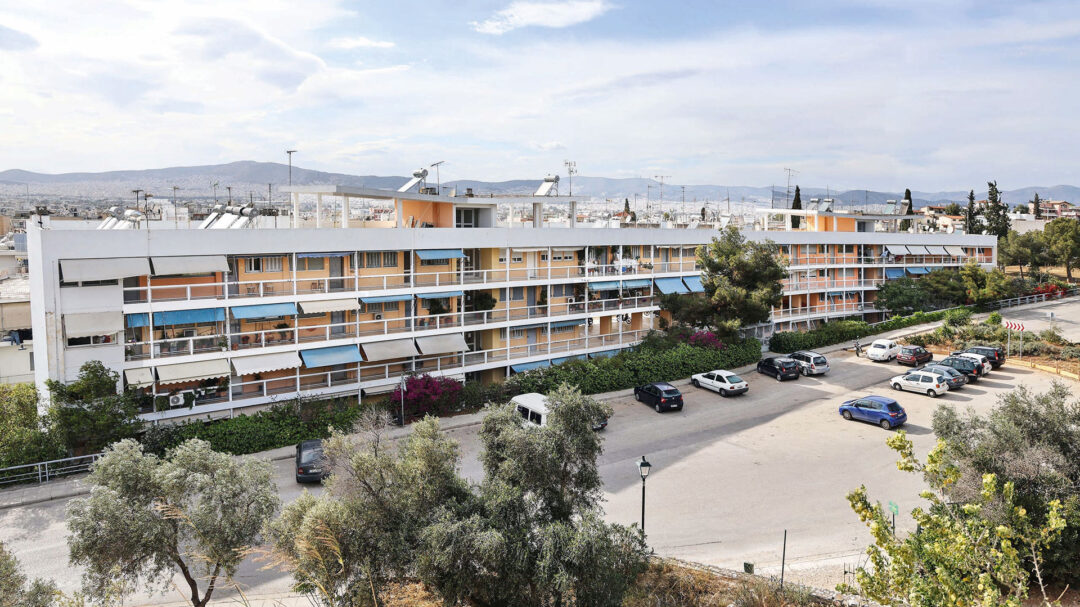 είναι-λύση-η-κοινωνική-κατοικία-563594206