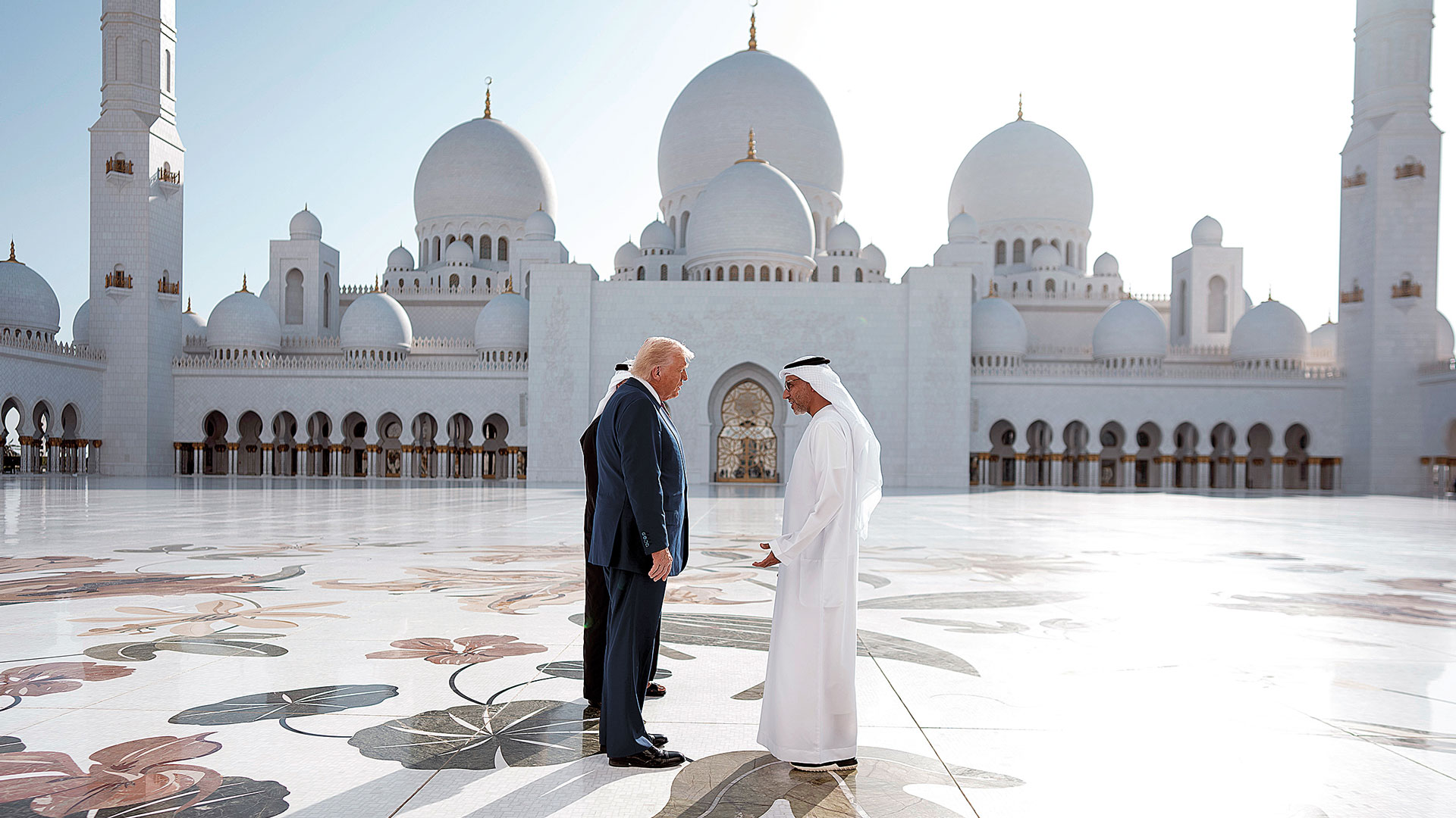 Μπίζνες πίσω από την πλάτη του Ισραήλ-1