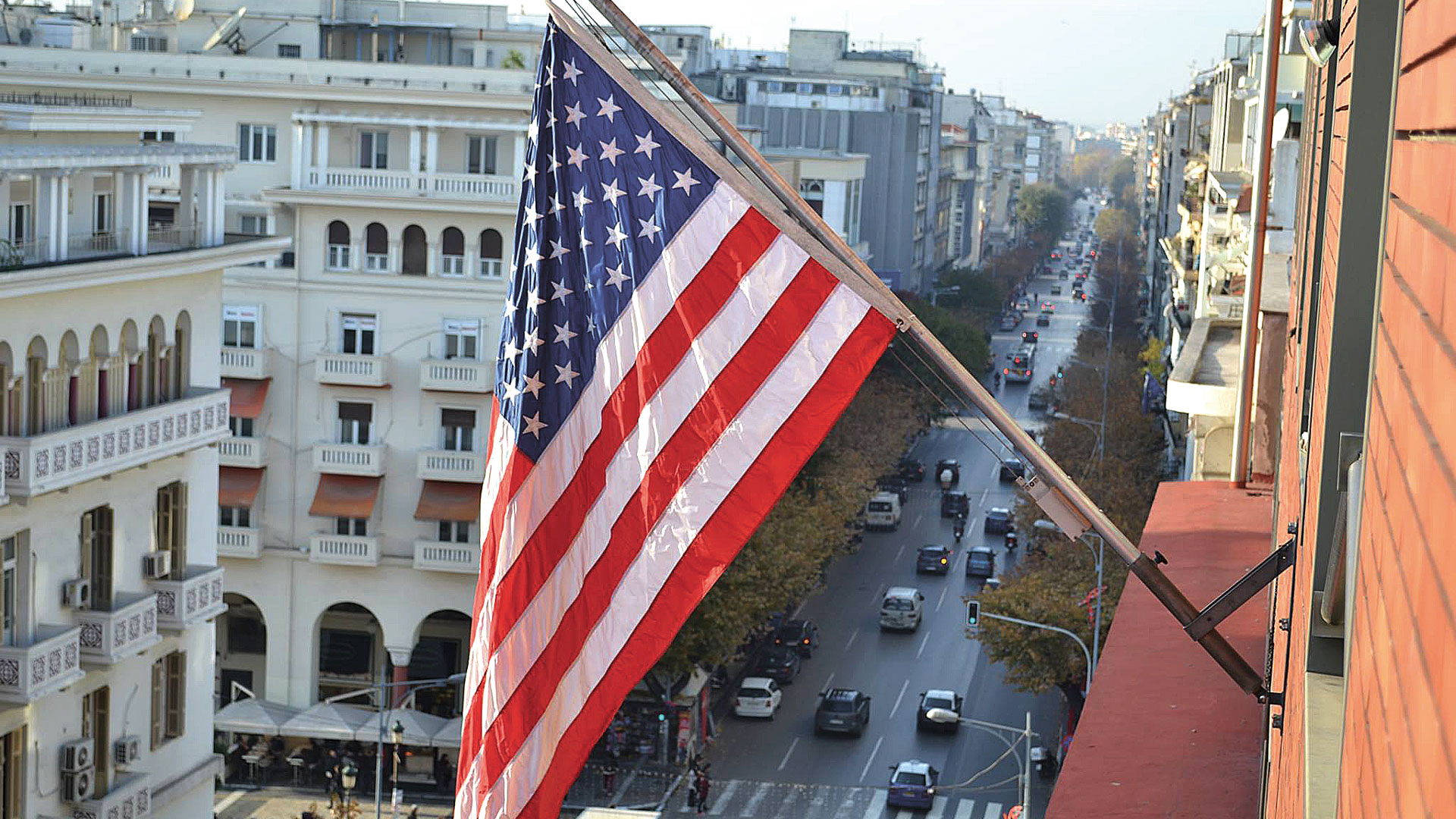 οσα-ξέρουν-οι-τοίχοι-του-προξενείου-563643679