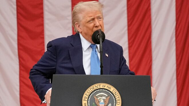 ο-τραμπ-διακόπτει-όλες-τις-συμβάσεις-μ-563634688